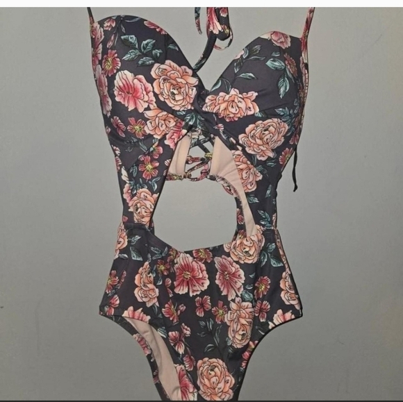 Shade & Shore Other - Shade & Shore Floral Cutout One Piece Swimsuit Monomini Vintage Pinup